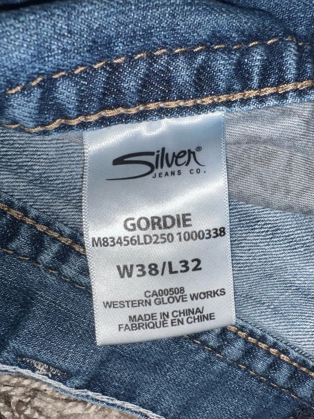 Silver Brand Jeans Gordie Light Wash Blue Relaxed Men’s Jeans 38x32